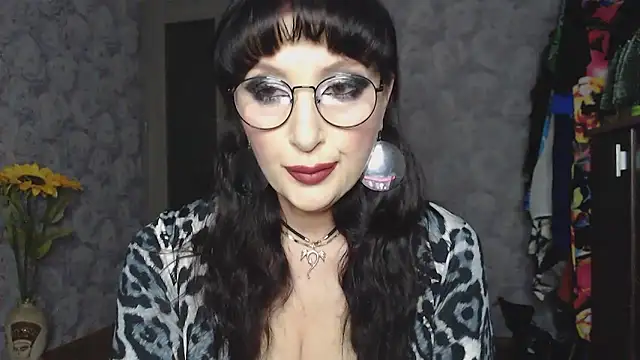 Aziza1 online show from 02.02.25