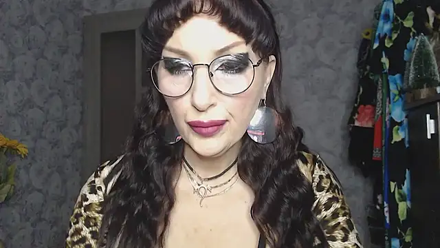 Aziza1 online show from 11.24.25