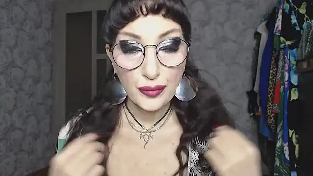 Aziza1 online show from 12.19.25