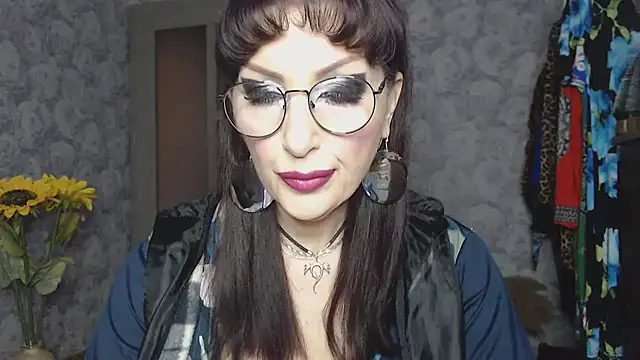 Snapshot of Aziza1 chatting on 04.02.26 Aziza1 online show from 04.02.26