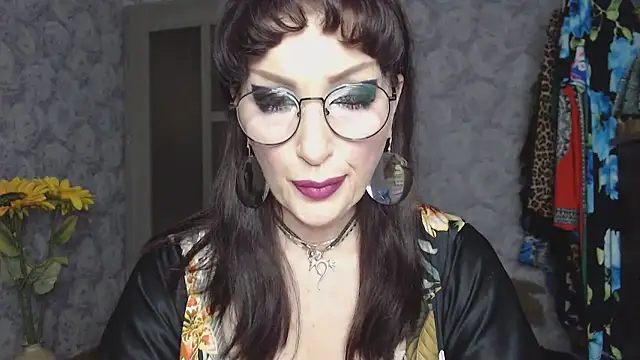 Snapshot of Aziza1 chatting on 04.06.26 Aziza1 online show from 04.06.26