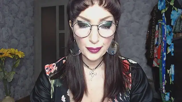 Snapshot of Aziza1 chatting on 04.07.26 Aziza1 online show from 04.07.26