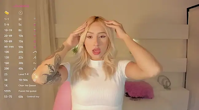 AshleyRoys online show from 01.14.25