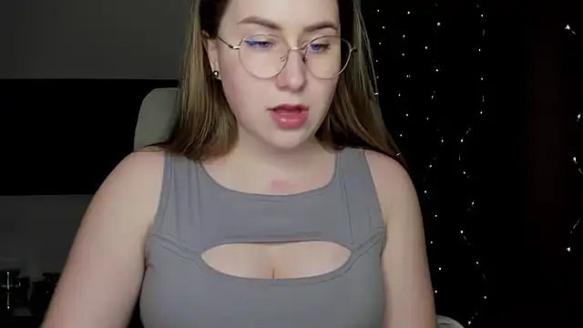 SeasonalSomeone online show from 12.15.24