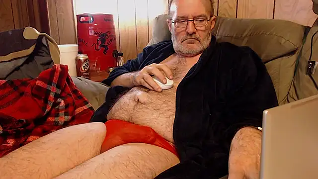 Snapshot of snickers1 chatting on 11.29.25 snickers1 online show from 11.29.25