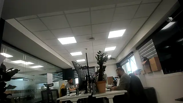 Snapshot of fmodel chatting on 02.20.25 fmodel online show from 02.20.25