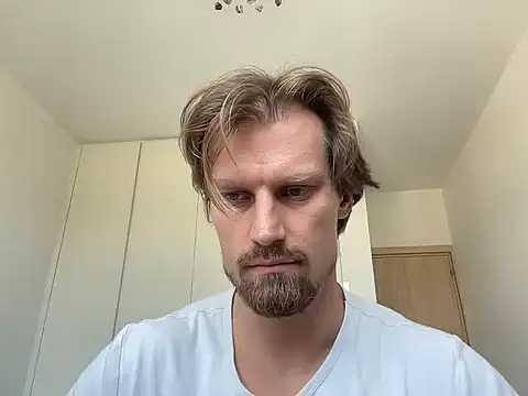 fmodel online show from 04.23.26