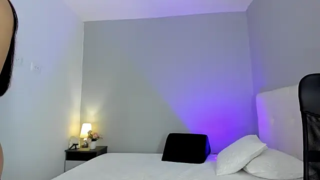 NataliaBuiles online show from 03.13.25