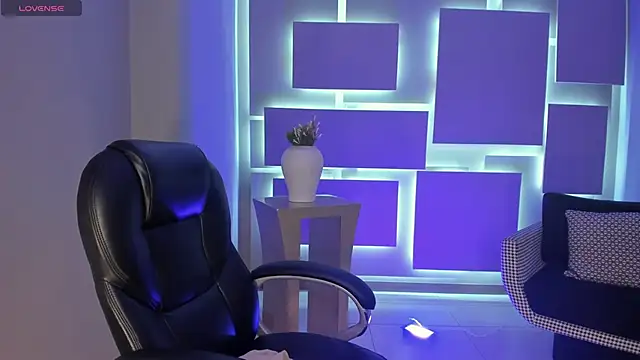 MorganHicks online show from 04.15.26