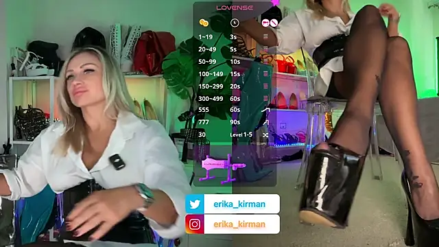 Snapshot of Erika_Kirman chatting on 09.26.25 Erika Kirman online show from 09.26.25