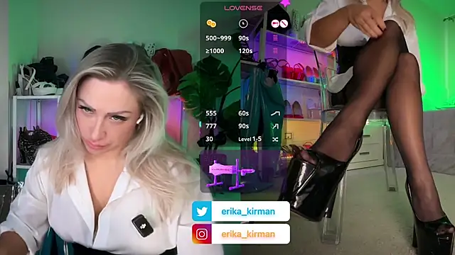 Snapshot of Erika_Kirman chatting on 10.07.25 Erika Kirman online show from 10.07.25