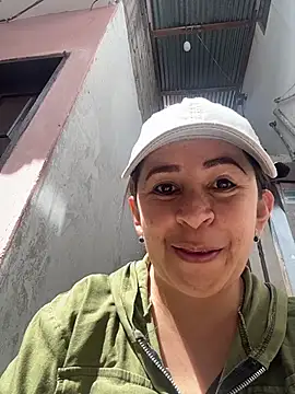Snapshot of latinfemale chatting on 05.16.26 latinfemale online show from 05.16.26