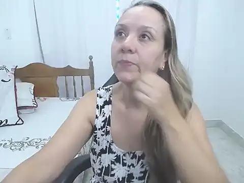 yeslluisa online show from 10.11.25