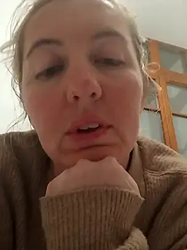 Mllesha74000 online show from 04.04.26