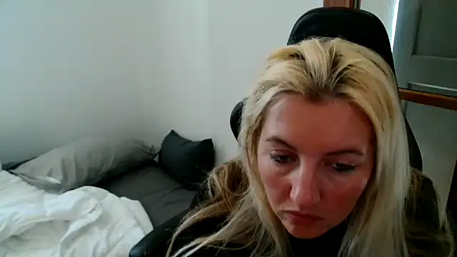 Mllesha74000 online show from 04.06.26