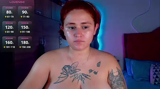 Snapshot of laurabeck chatting on 12.19.24 laurabeck online show from 12.19.24