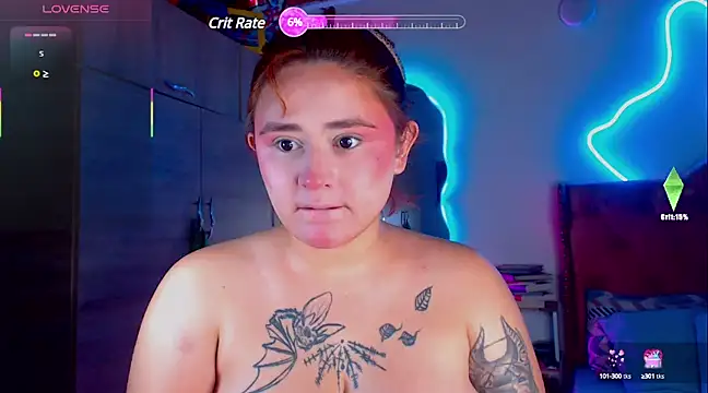 Snapshot of laurabeck chatting on 02.17.25 laurabeck online show from 02.17.25