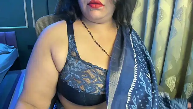 Snapshot of tarivishu23 chatting on 04.21.26 tarivishu23 online show from 04.21.26