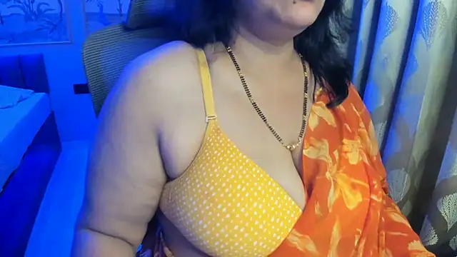 Snapshot of tarivishu23 chatting on 05.18.26 tarivishu23 online show from 05.18.26