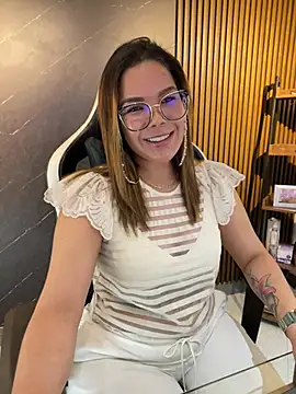KellyBrooklyn  online show from 04.17.26