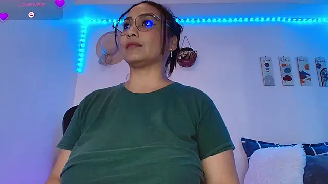 JuliRamirez online show from 01.28.25