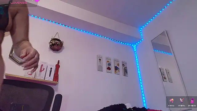 JuliRamirez online show from 03.14.25