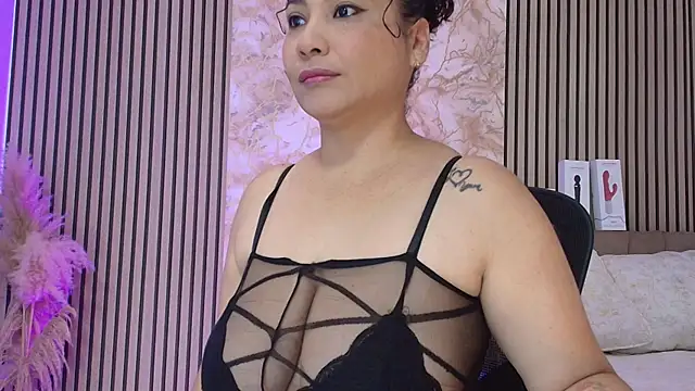 JuliRamirez online show from 09.12.25