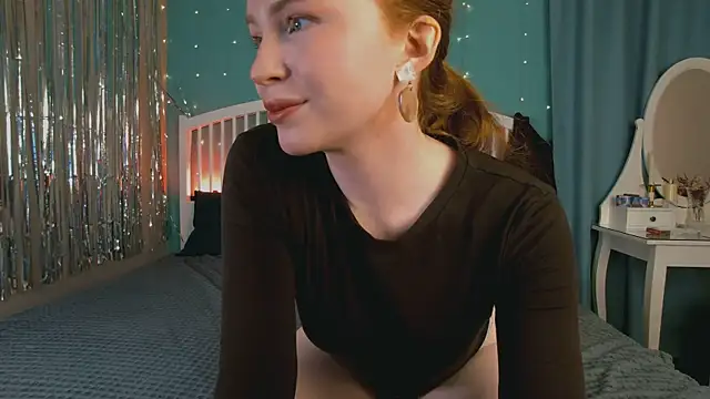 Snapshot of GingerArin chatting on 04.27.26 GingerArin online show from 04.27.26