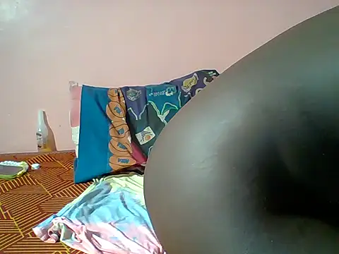 sluutygirl online show from 12.16.25