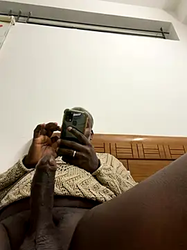 strongguyindia online show from 11.30.25