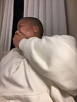 Muskthickgirl online show from 11.18.25