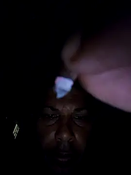 Snapshot of tropikboy chatting on 01.06.26 tropikboy online show from 01.06.26