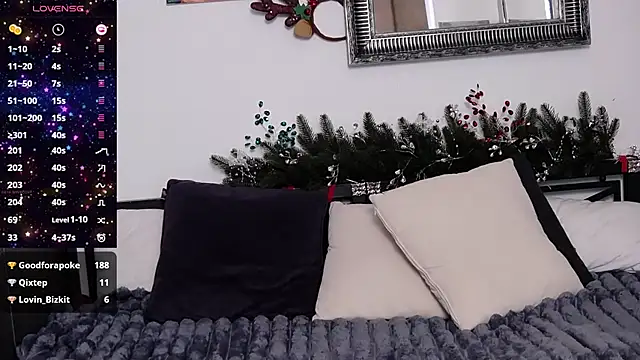 Ashley Ross  online show from 12.15.24