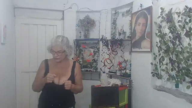 FunnyGrandma online show from 10.23.25