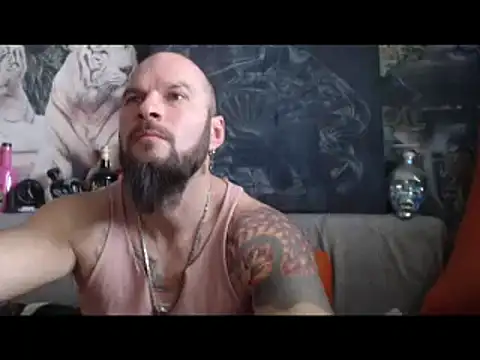 Snapshot of viking_30 chatting on 02.05.25 viking 30 online show from 02.05.25
