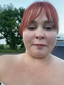 Snapshot of Model9798 chatting on 05.27.26 Model9798 online show from 05.27.26