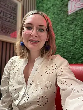 The Snowwhitee online show from 01.16.25