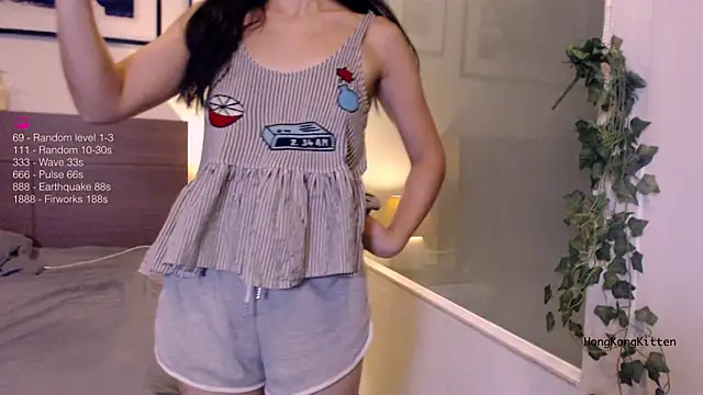 Snapshot of hongkongkitten chatting on 07.14.26 hongkongkitten online show from 07.14.26