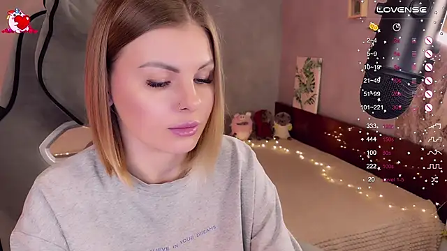 Snapshot of Your_Sweet_Lilu chatting on 03.14.25 Your Sweet Lilu online show from 03.14.25