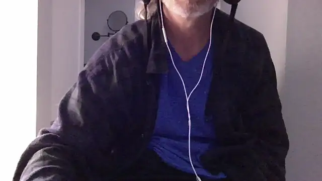Snapshot of readyforfunxxx chatting on 05.08.26 readyforfunxxx online show from 05.08.26
