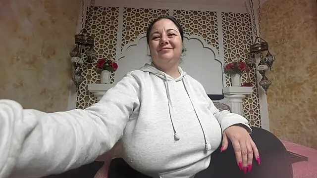 AleshaArabian online show from 02.18.26