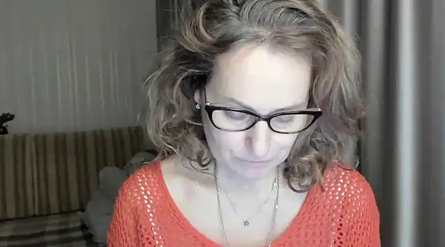 lauraoven online show from 02.04.25