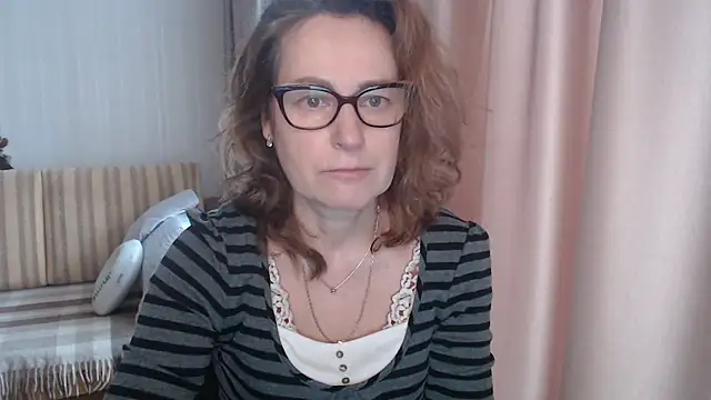 lauraoven online show from 02.17.25