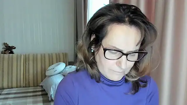 lauraoven online show from 02.22.25