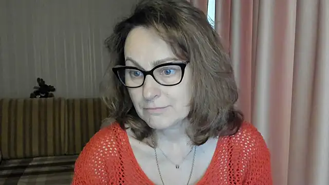 lauraoven online show from 03.03.25