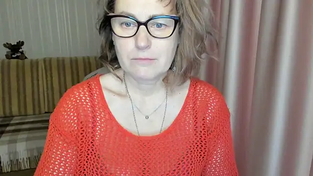 lauraoven online show from 03.05.25