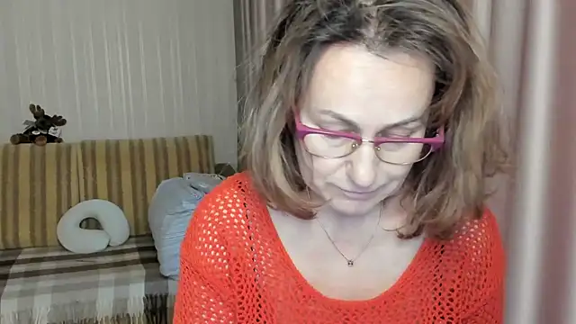 lauraoven online show from 03.20.25