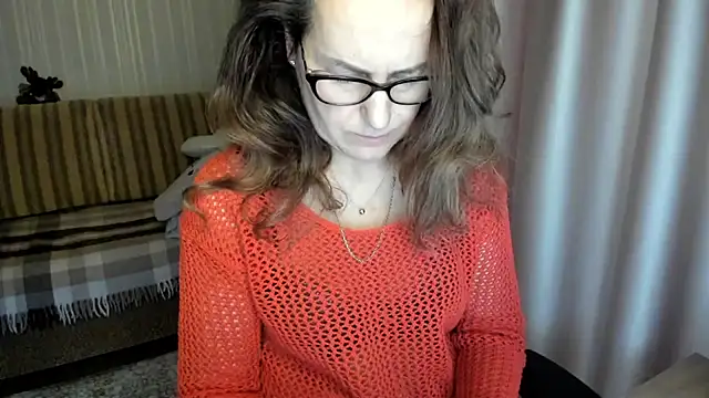 lauraoven online show from 01.15.26