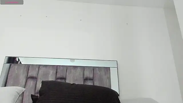 Snapshot of alyssia_ocean chatting on 05.14.26 alyssia ocean online show from 05.14.26