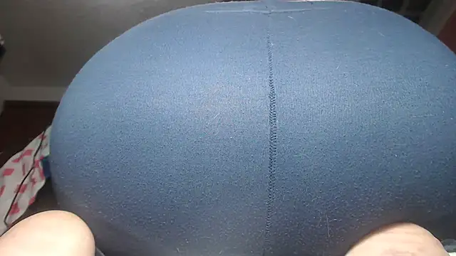Snapshot of prettyangelsquirt chatting on 01.10.25 prettyangelsquirt online show from 01.10.25